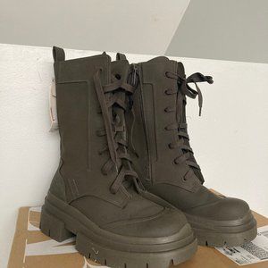 Zara Chunky Boots size 40/9